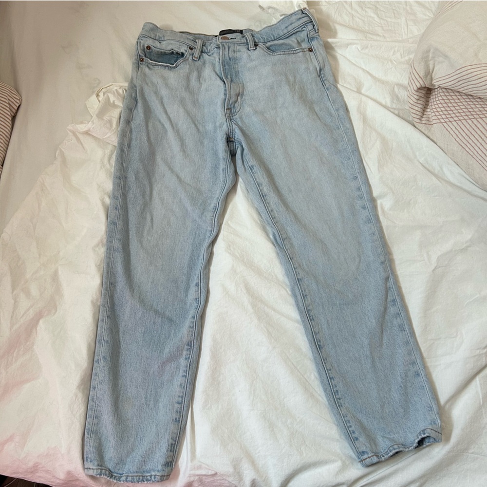 Abercrombie and fitch vintage stretch straight men’s light wash jeans 34/30